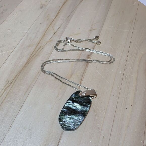 KENDRA SCOTT INEZ GOLD TONE 30 INCH LONG PEDANT NECKLACE IN SAGE MICA - Picture 2 of 9